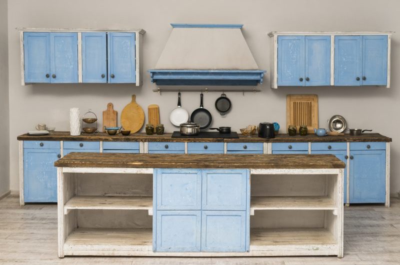 Rustykalna kuchnia w stylu rustykalnym  – jakie meble i dodatki?