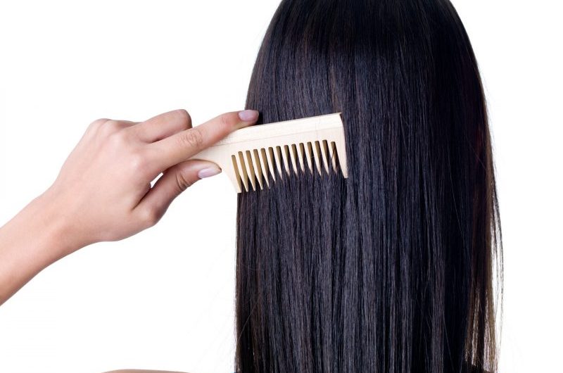 Jak pogrubić włosy? Najlepsze sposoby na pogrubienie włosów