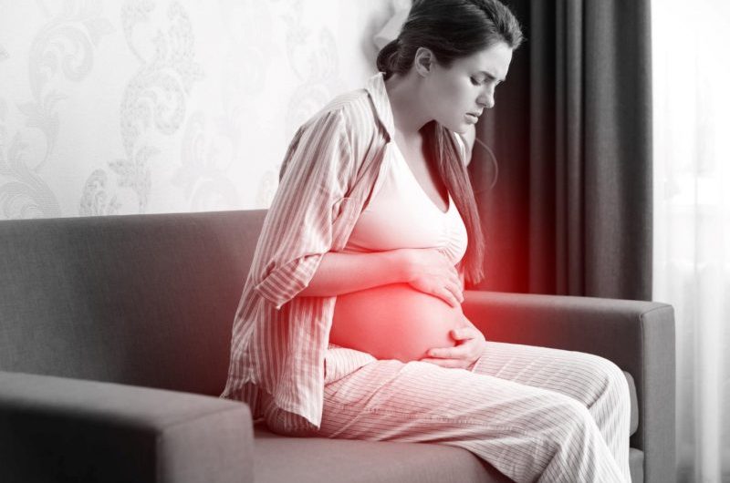 Domowe sposoby na zgagę w ciąży – jakie są?