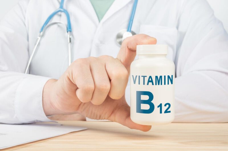 Na co zwrócić uwagę, wybierając witaminę B12 w tabletkach? Podpowiadamy