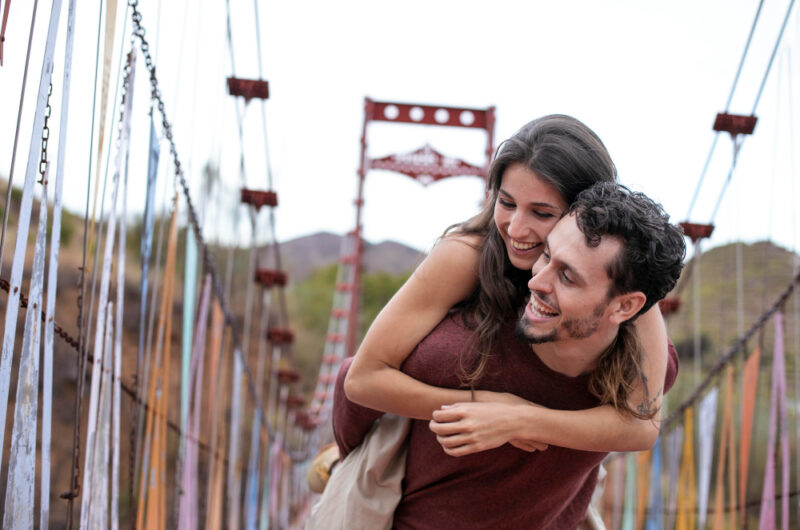 Etapy romansu – jak przebiegają? 5 najważniejszych faz