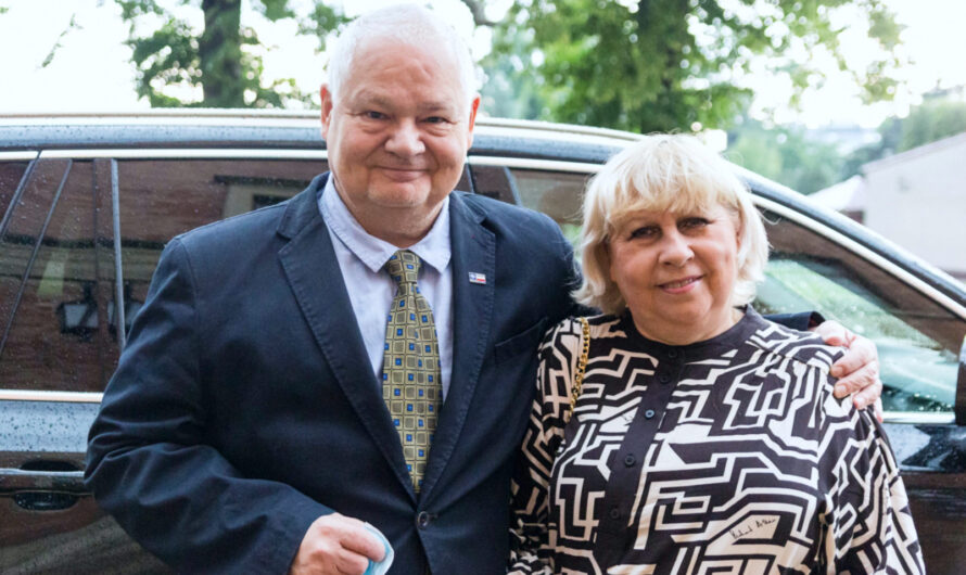Katarzyna Glapińska – kim jest żona ministra finansów? Wiek, mąż i dzieci