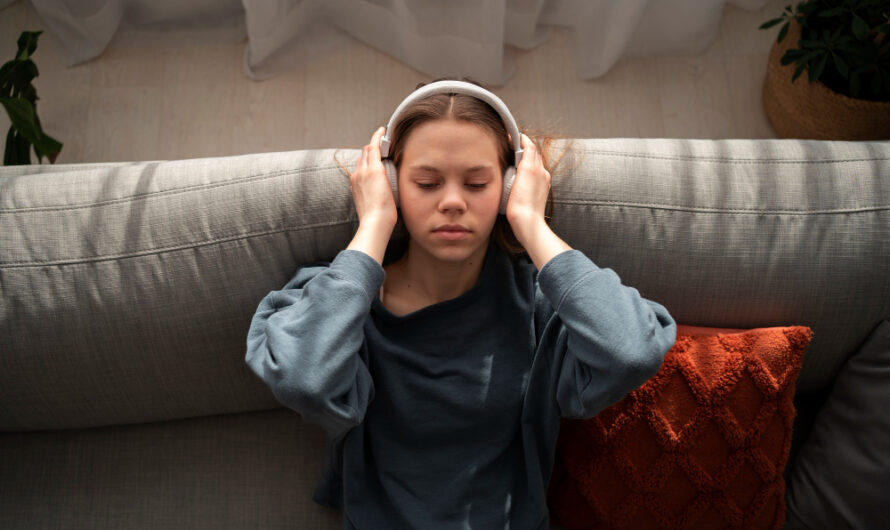 15 uniwersalnych piosenek na pożegnanie, które wzbudzą smutek i nostalgię