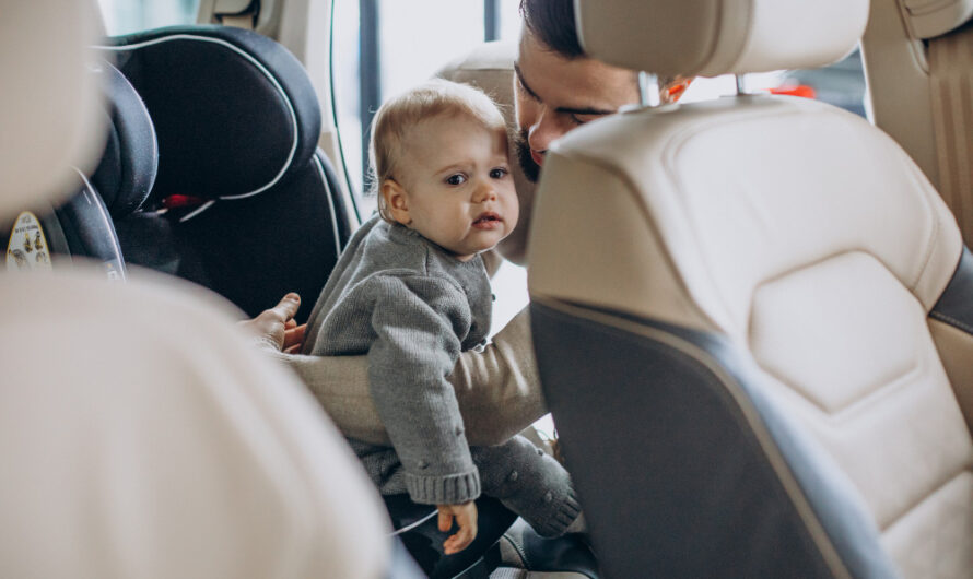 Jak wybrać fotelik samochodowy dla noworodka?