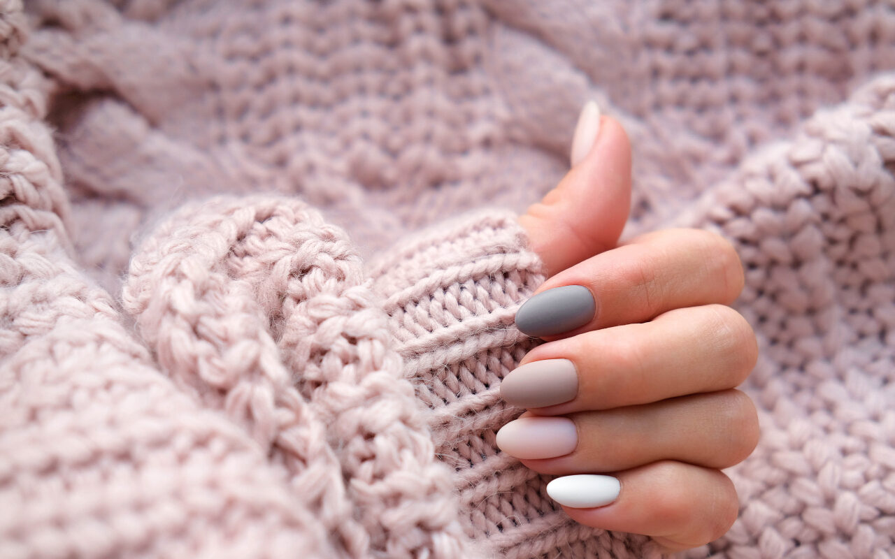jak dbać o paznokcie sekrety manicurzystek,