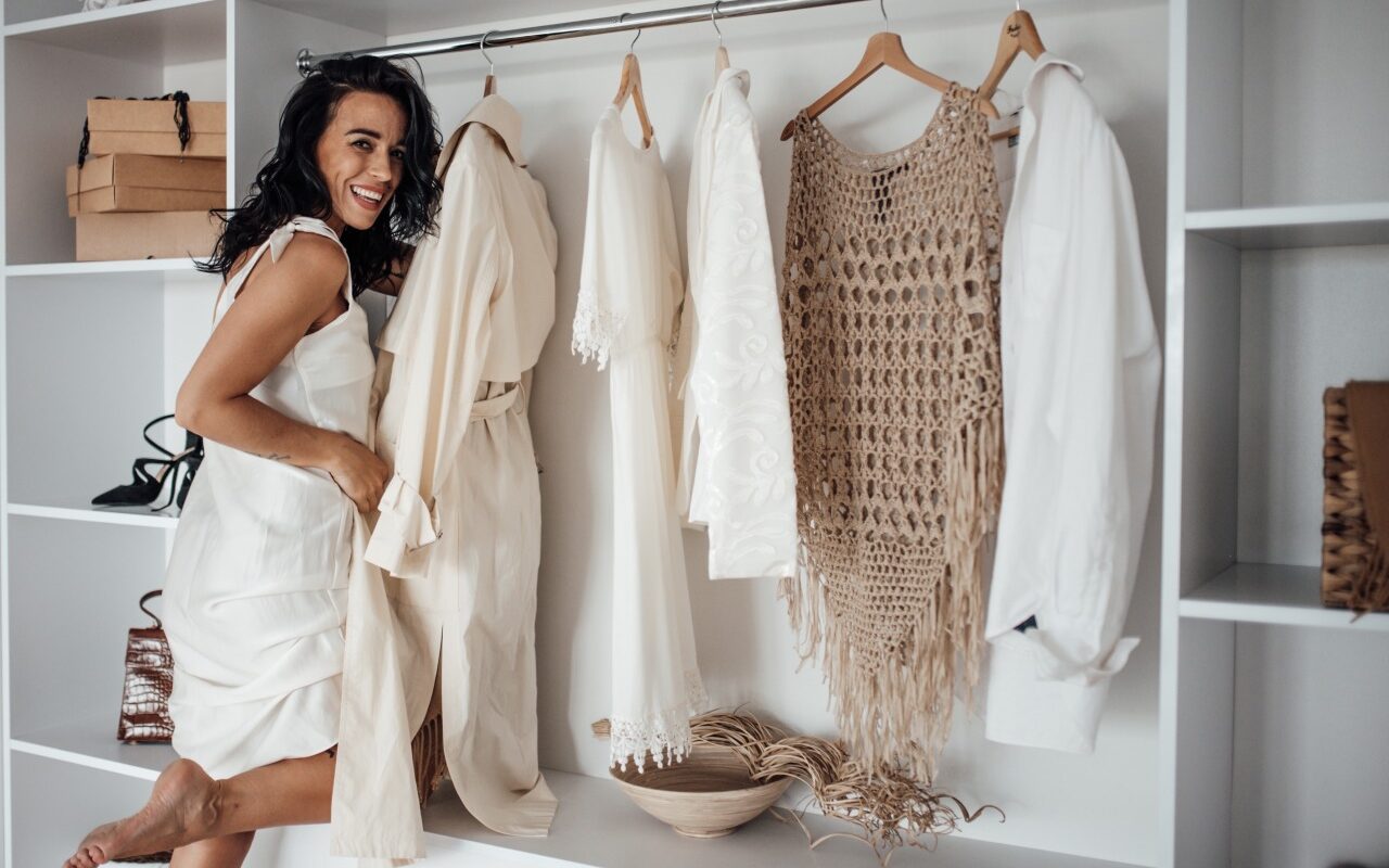 jak zorganizować swoją szafę