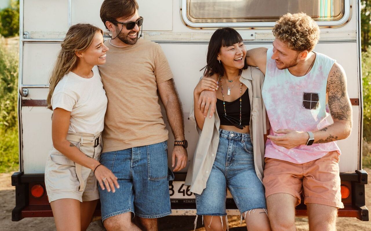 Stylizacje ze spodenkami damskimi na lato 2024