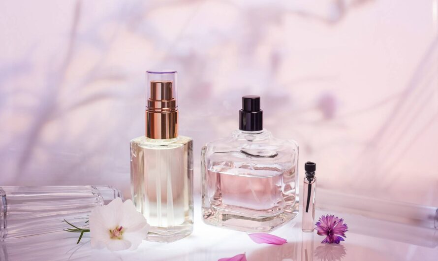 Nadchodzą cieplejsze dni – czas na zmianę perfum!