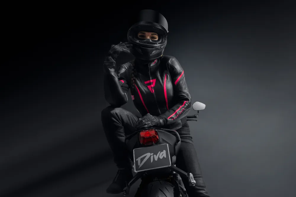 Dlaczego kombinezon damski Rebelhorn Diva zdobywa uznanie wśród wymagających motocyklistek szukających dopasowania i ochrony?